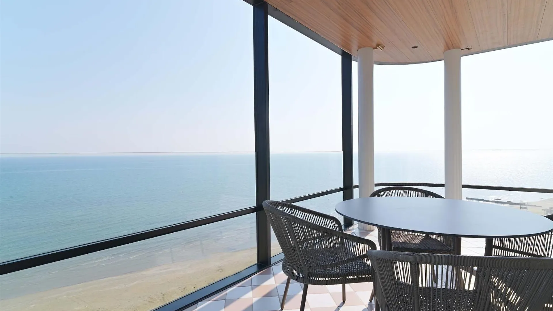 Liv Mackenzie Beach Suites Larnaca Adults Only